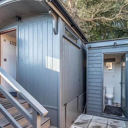 Bo Peep Shepherds Hut, Thorpeness Лейстън Екстериор снимка