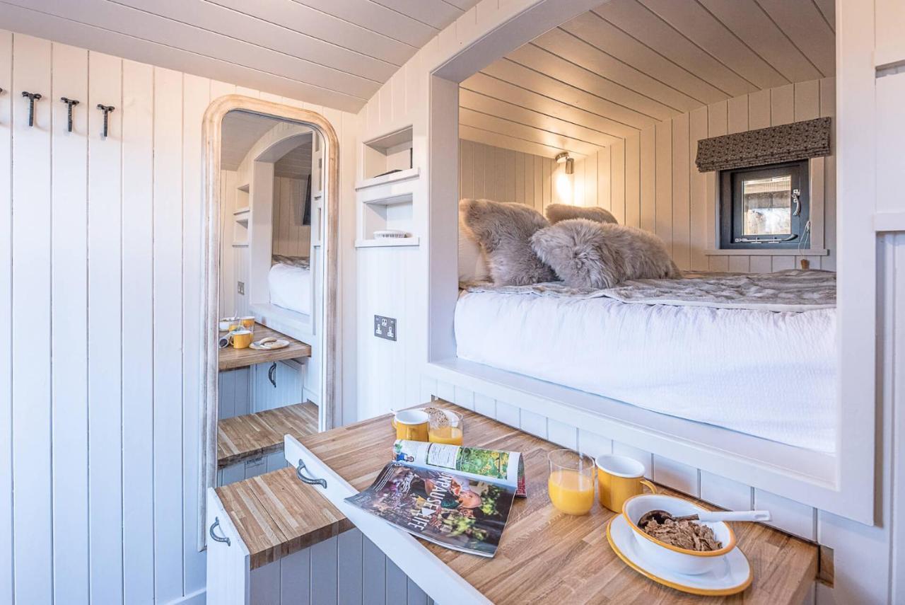 Bo Peep Shepherds Hut, Thorpeness Лейстън Екстериор снимка